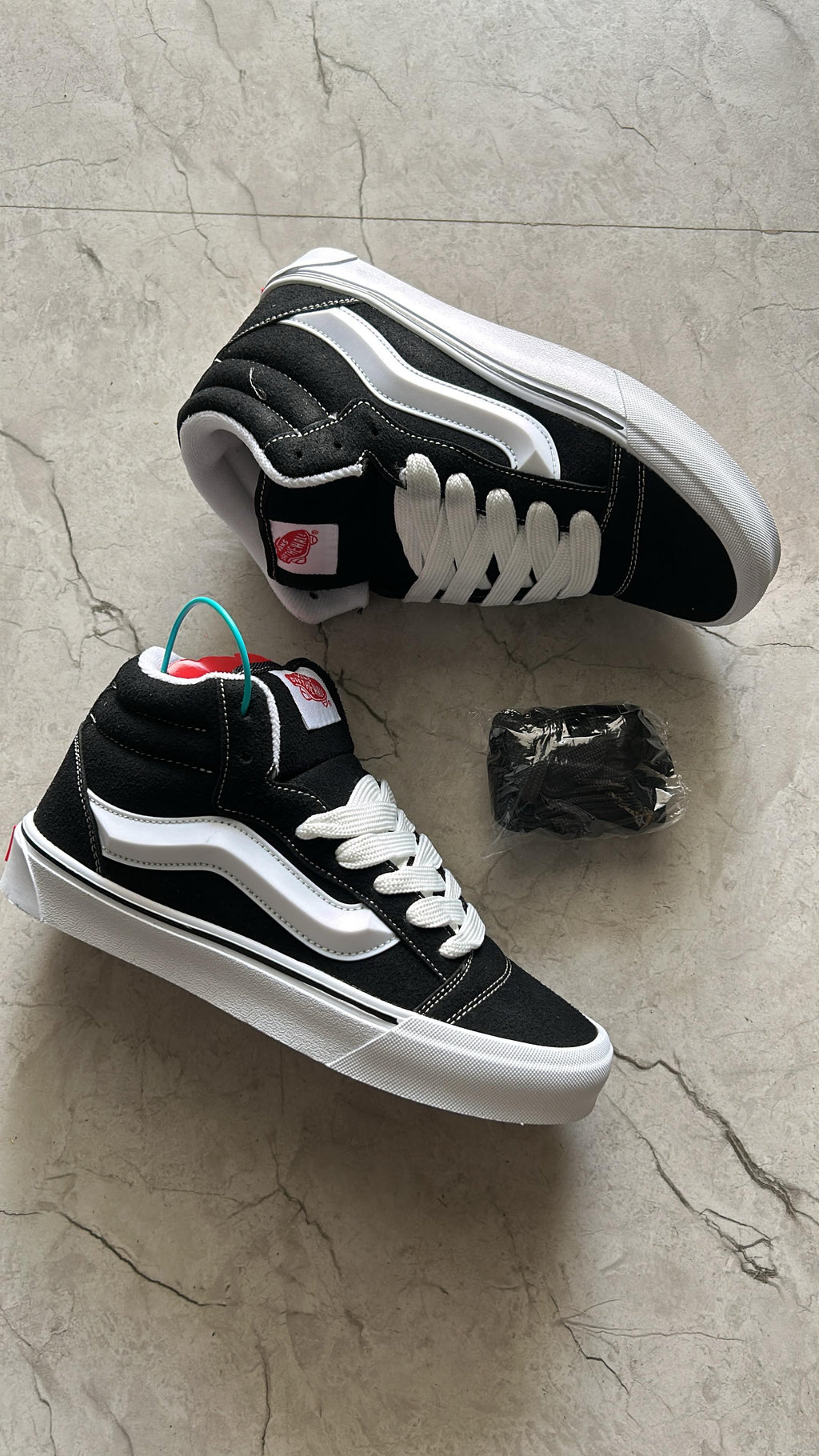 OffTheWall Mid Angle